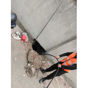 那种非开挖修复法不需要开挖工作坑()。(图1)