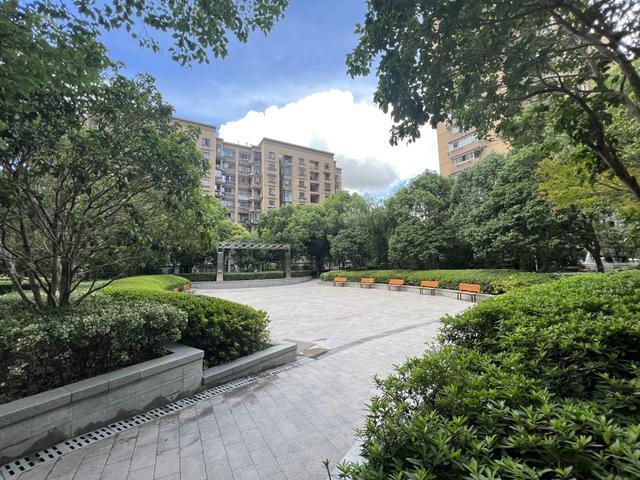 基础设施做加法安全隐患做减法！浦东北蔡这一居民区完成非机动车全域治理(图3)