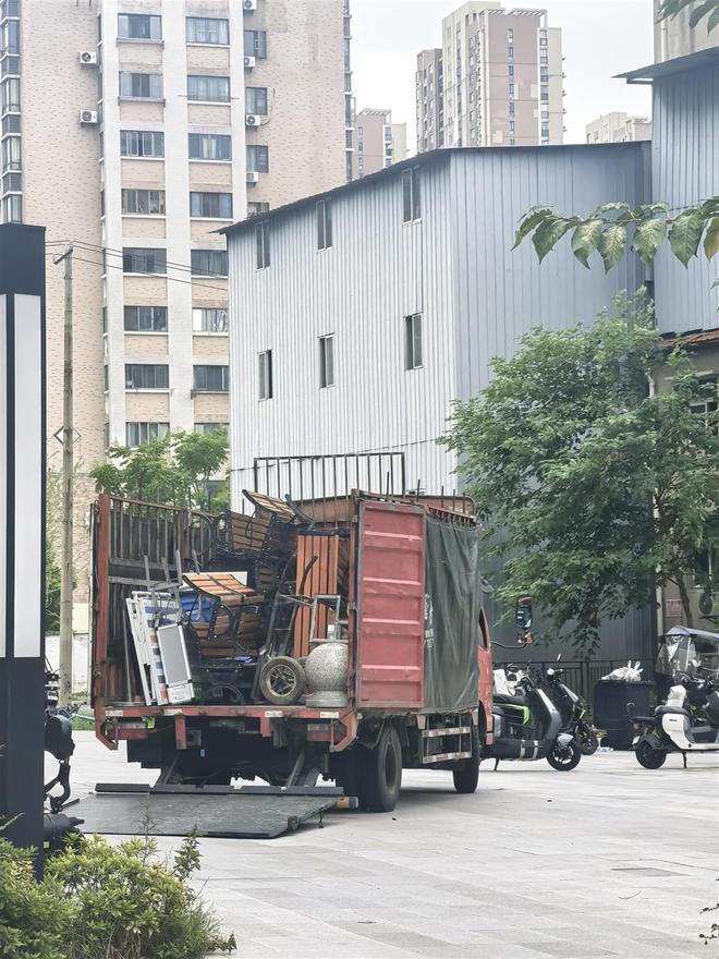 物业退场拆走公共设施留隐患业主盼早日恢复正常(图11)