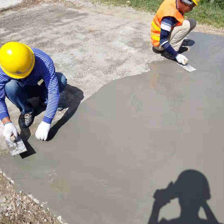 武汉二七长江大桥上拉网为防冻雨？权威部门：是启动斜拉索火损修复施工(图1)