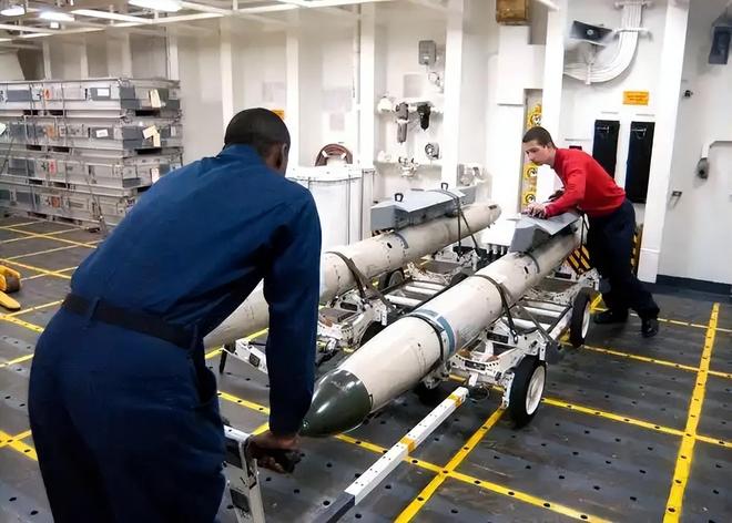 以国防部大楼被击中！英媒：美以拦截弹月末将耗尽真拦不住了(图9)