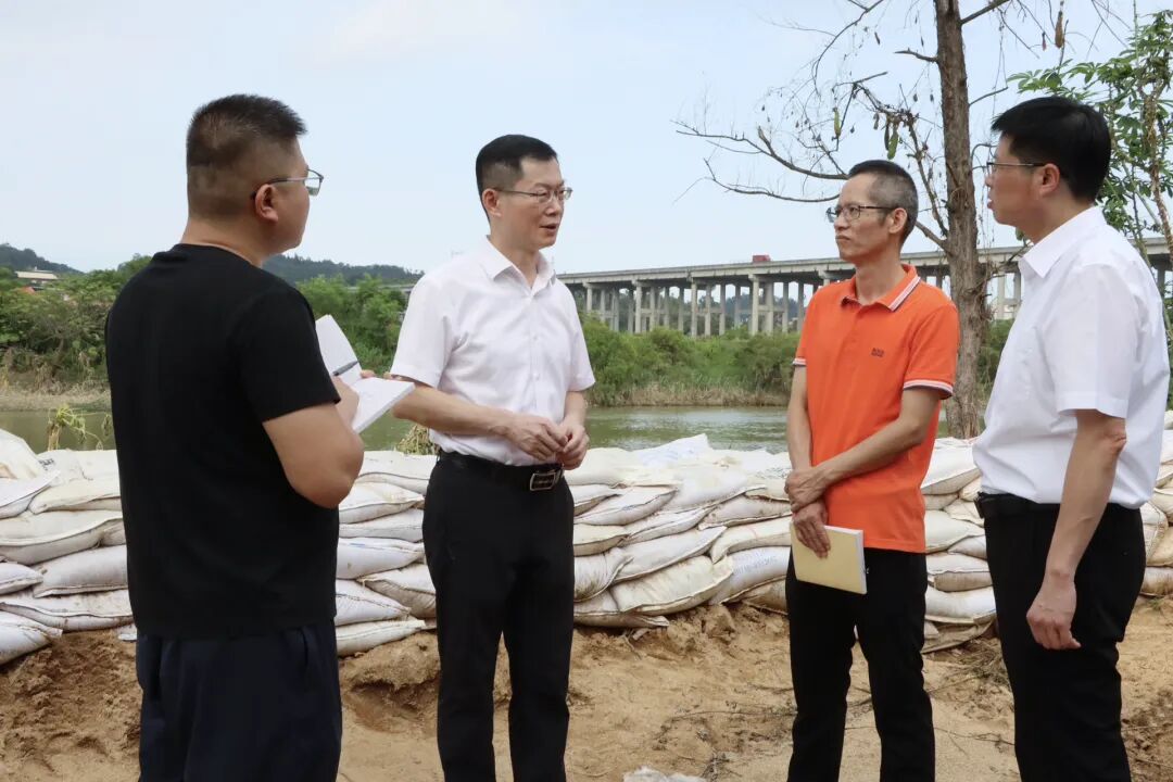 针对性补强前瞻性预置｜唐春晓带队检查调度灾后恢复工作(图1)